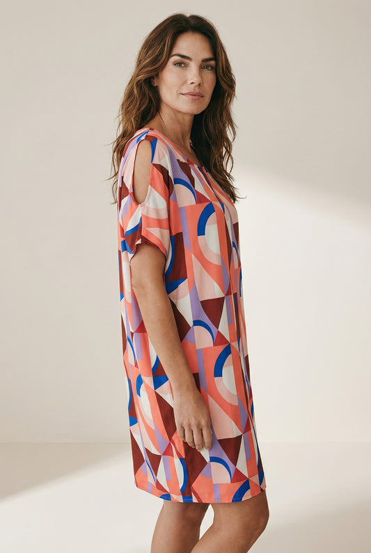 Robe Alicia Vassy détail épaules dénudées, vue de profil