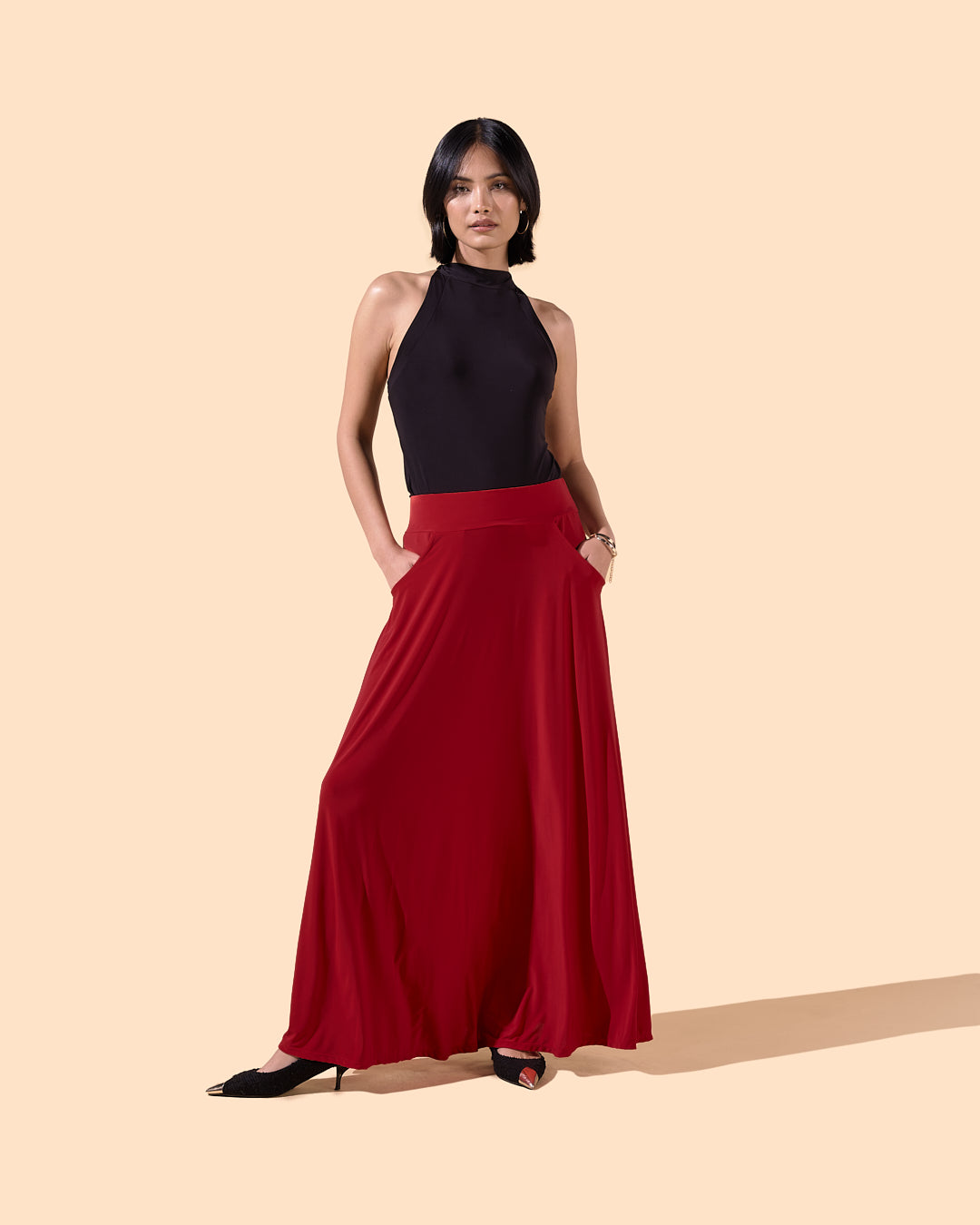 Jupe longue ample avec poches couleur rouge
