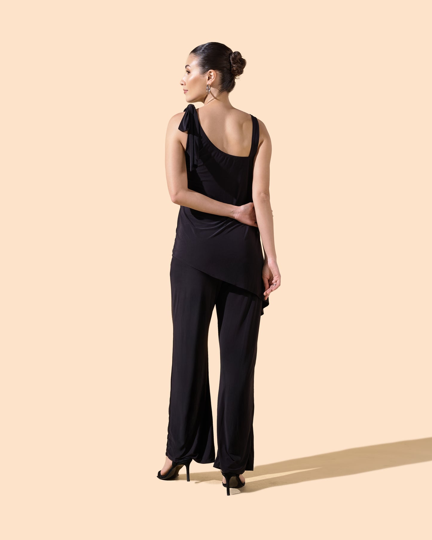 Combinaison pantalon asymétrique noire