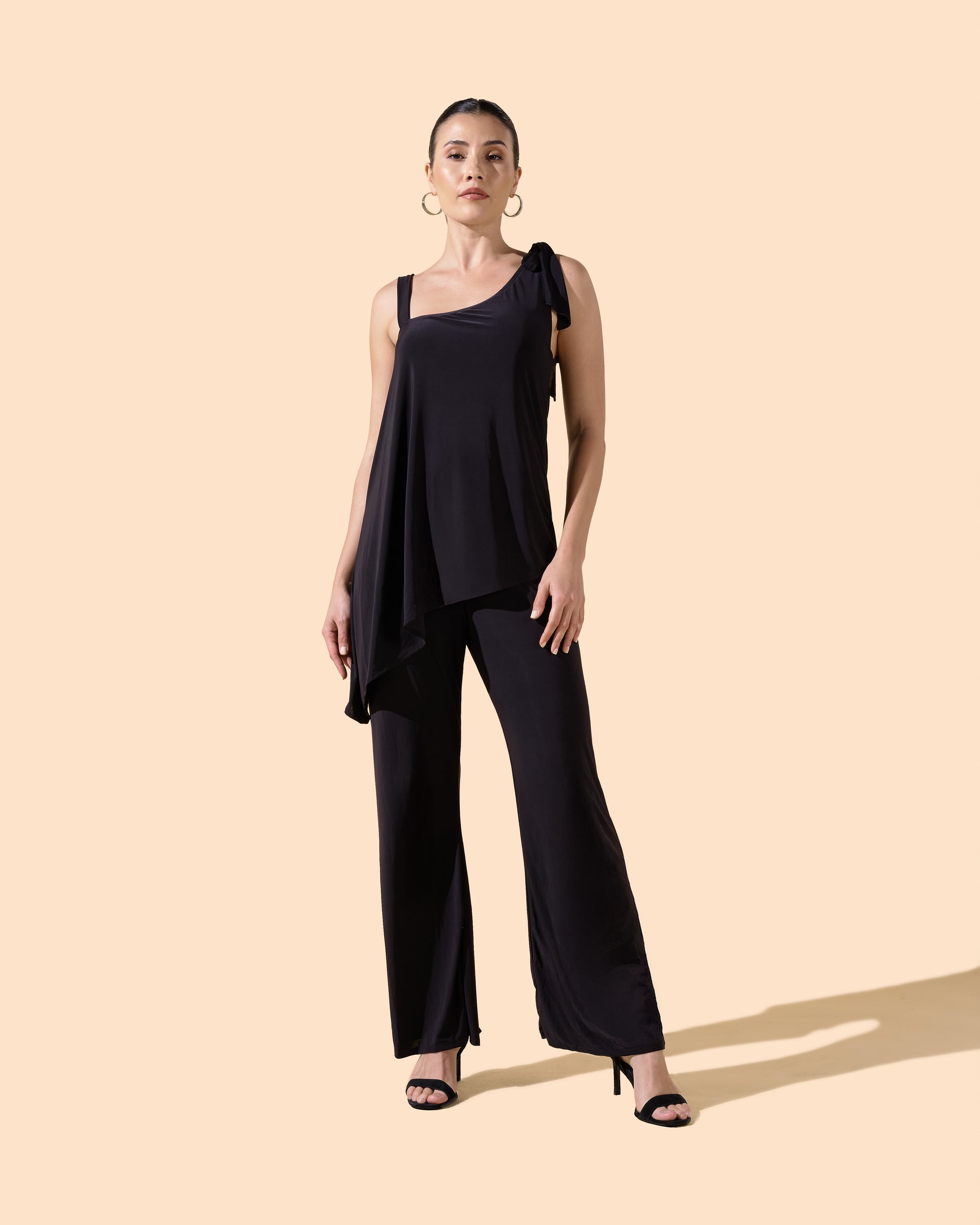 Combinaison pantalon asymétrique noire