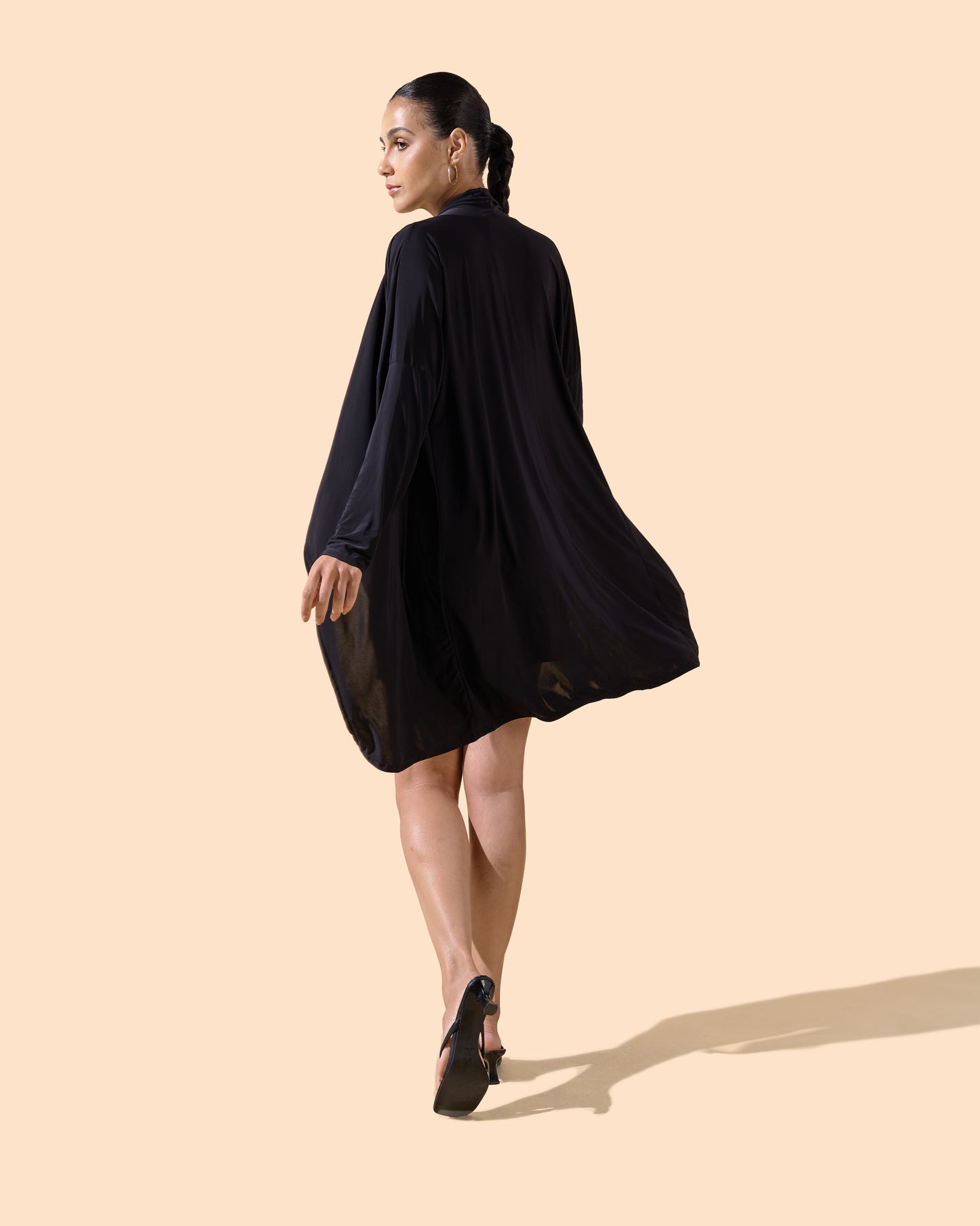 Gilet mi-long manches longues fluide couleur noir