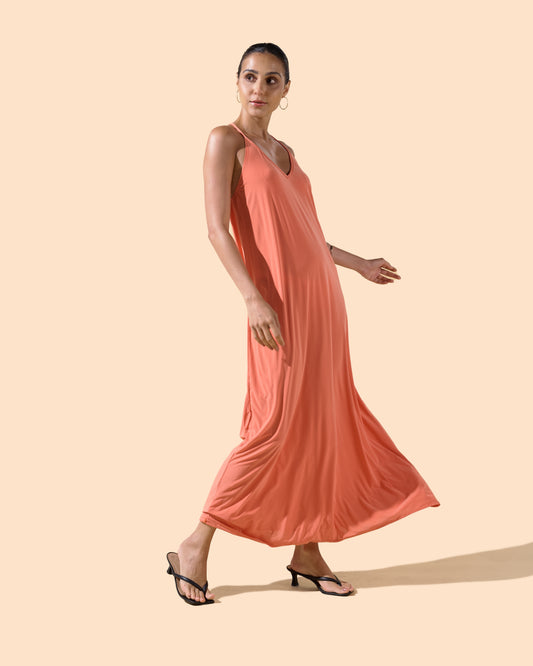 Robe longue corail bretelles col en v