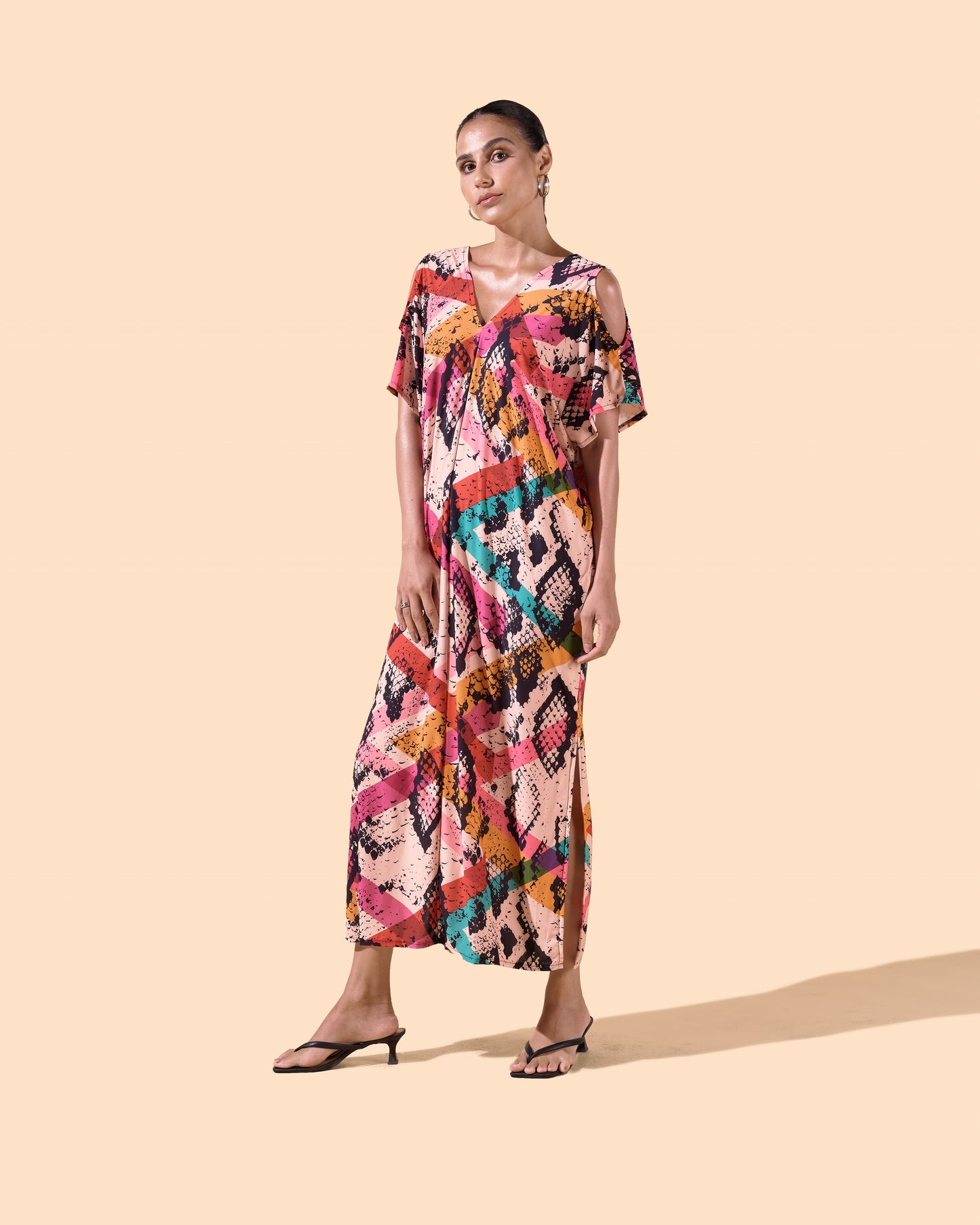 Robe longue ample imprimée col en v petit dos nu