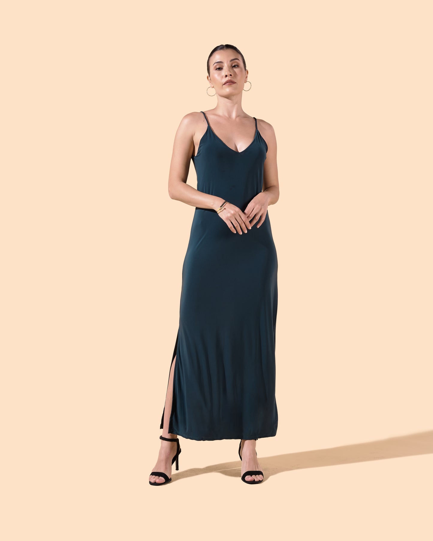 Robe longue verte bretelles fine dos nu