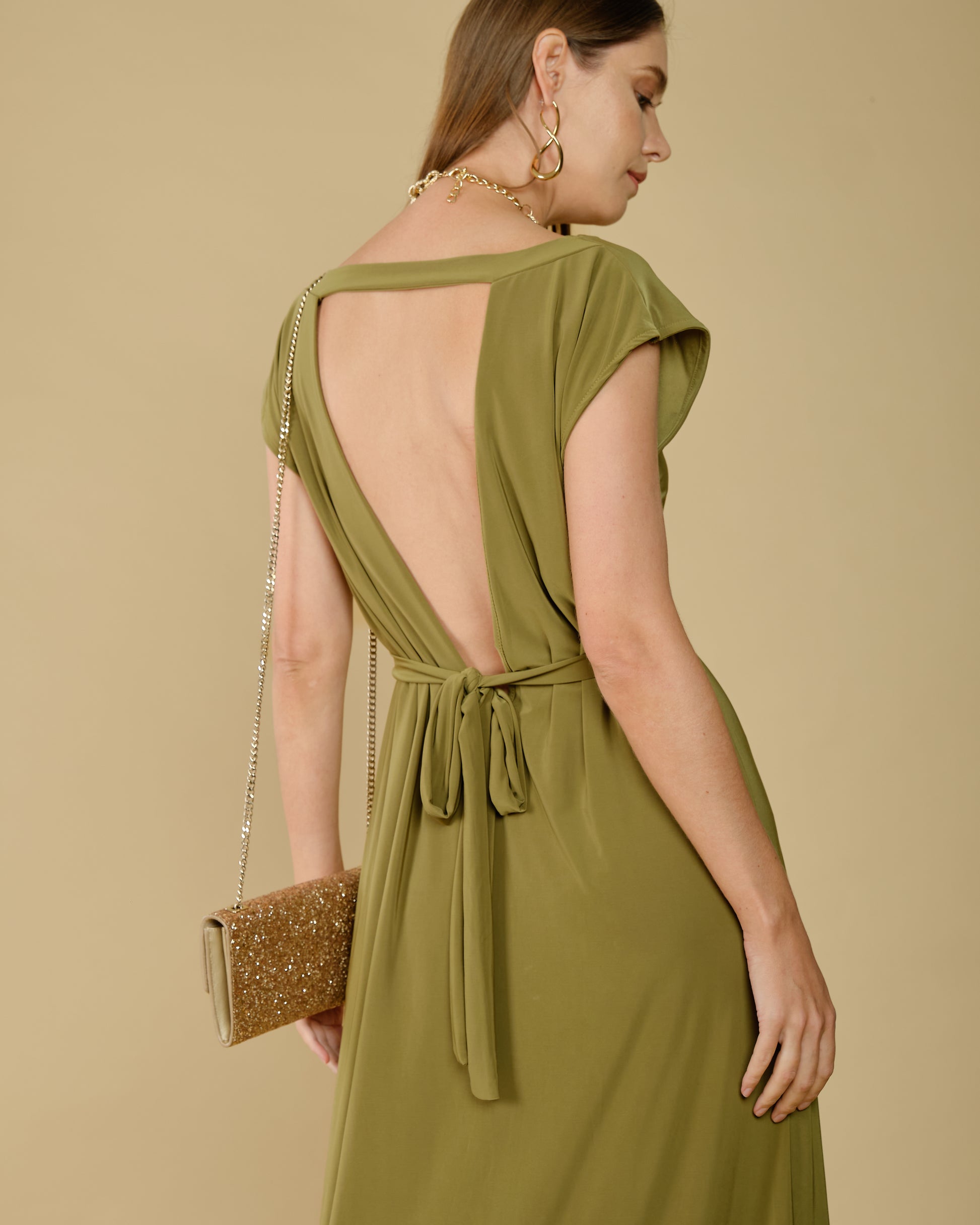 robe-kaki