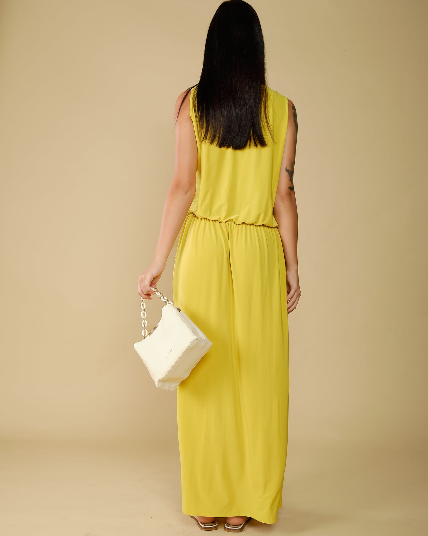 robe-jaune-tenue-mode