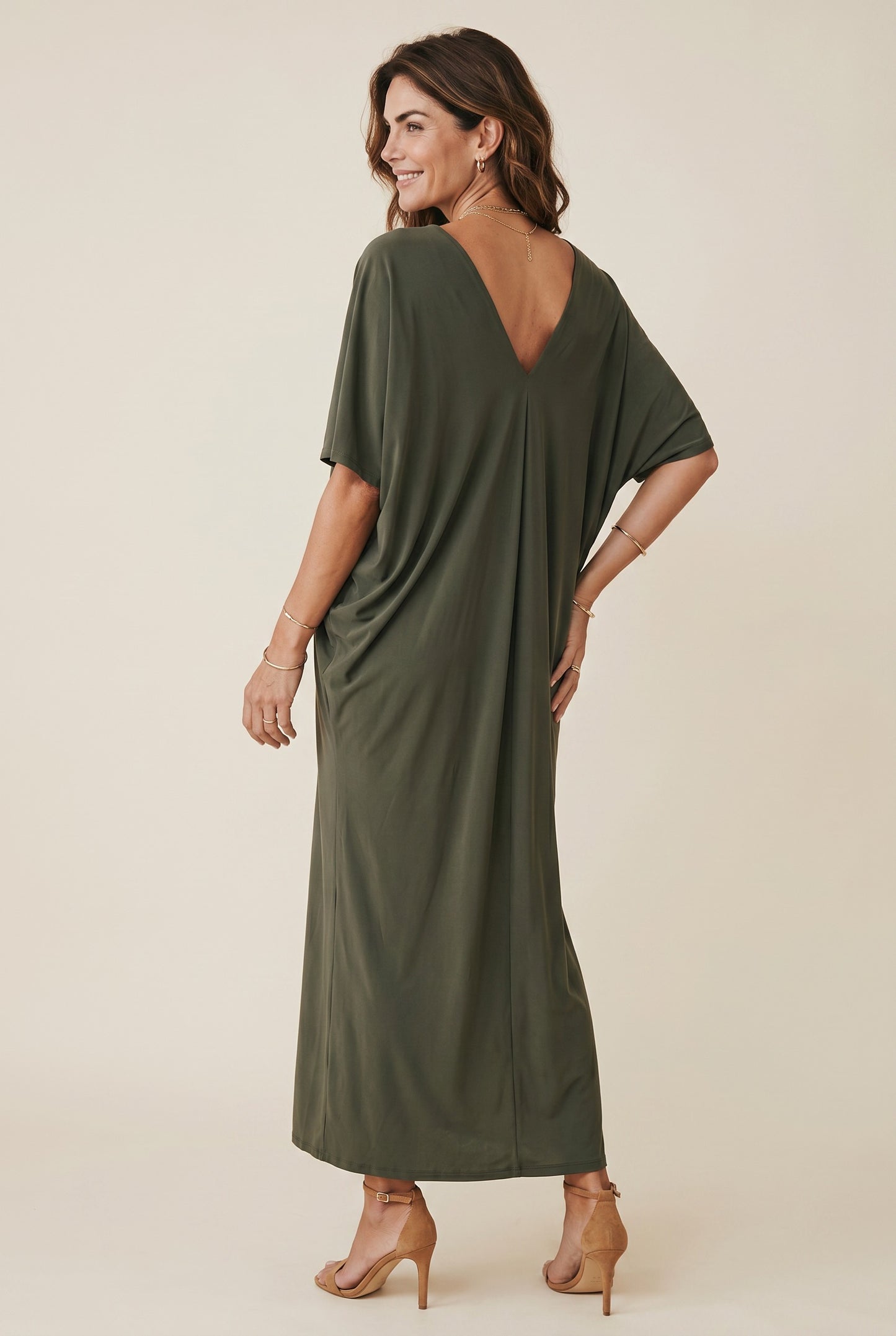 Robe longue fluide col V – Bonifacia