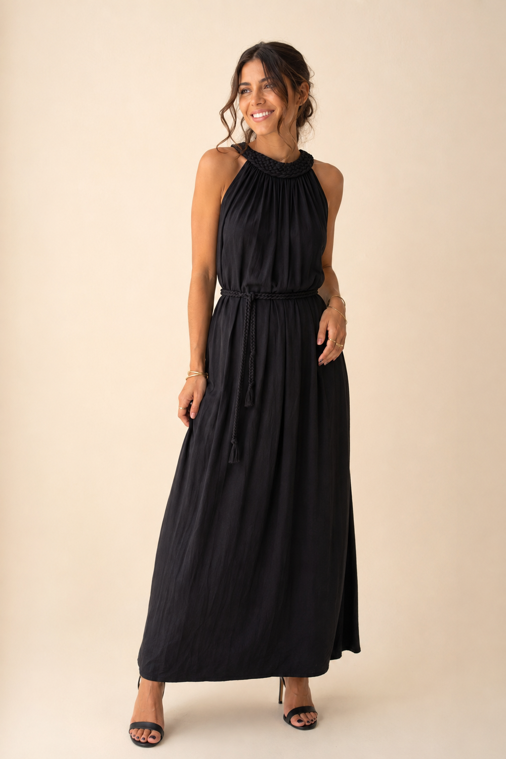 Robe longue col montant tressé - Bulgarie