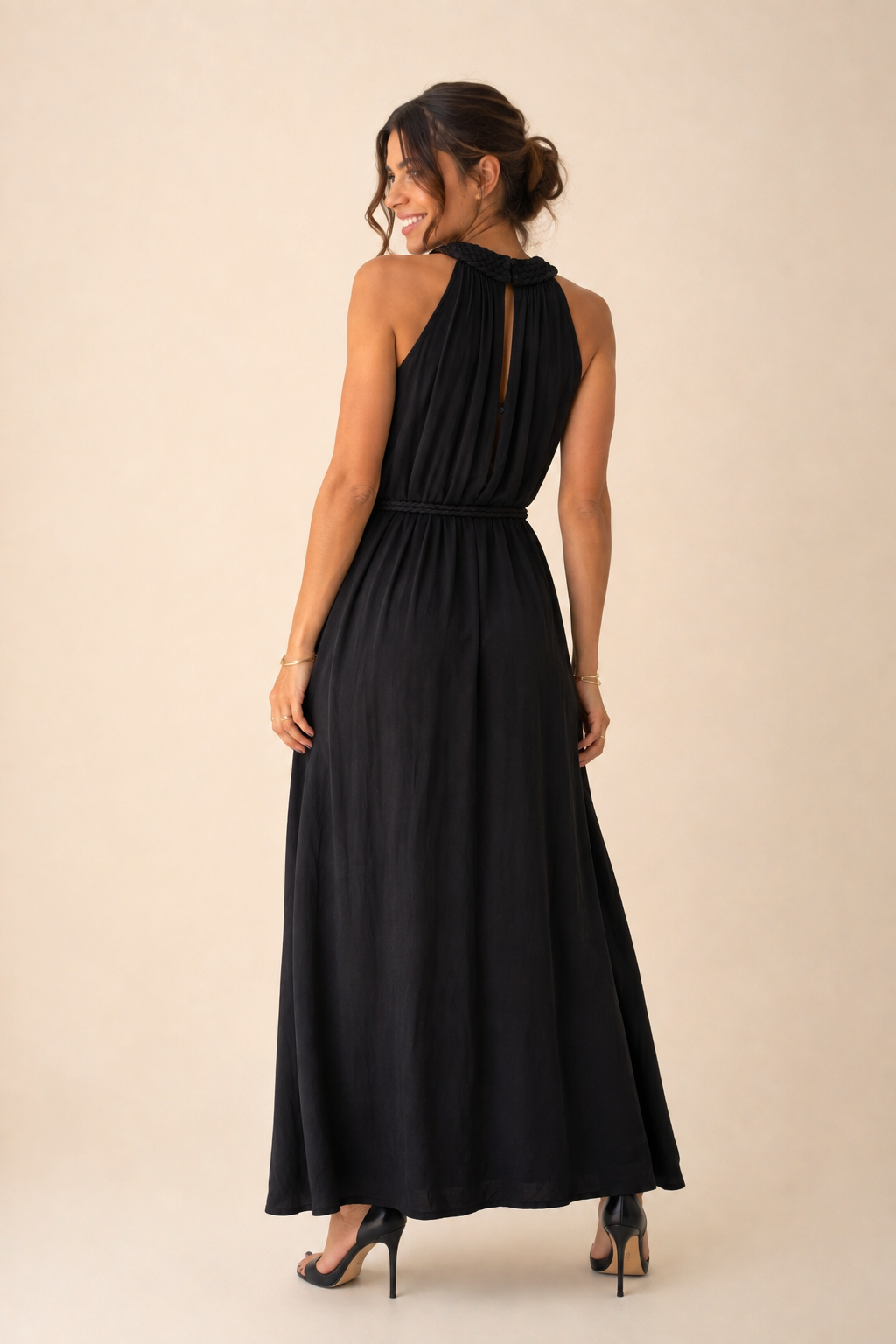 Robe longue col montant tressé - Bulgarie