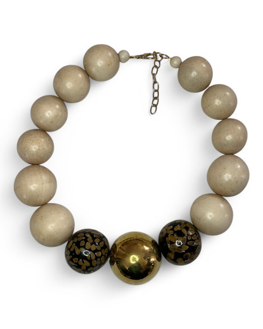 Collier ras de cou tendance en bois et en laiton fabriqué à la main