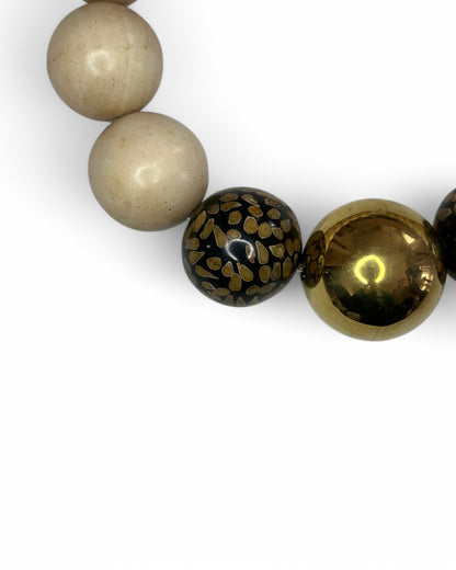 Collier ras de cou tendance en bois et en laiton fabriqué à la main