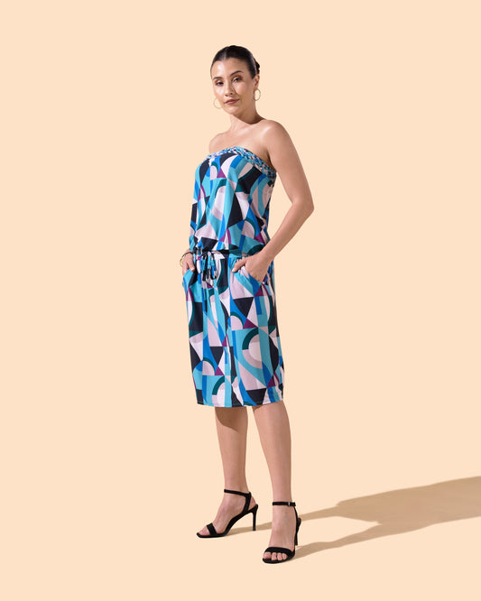 Robe courte fluide imprimée bustier tressé à la main
