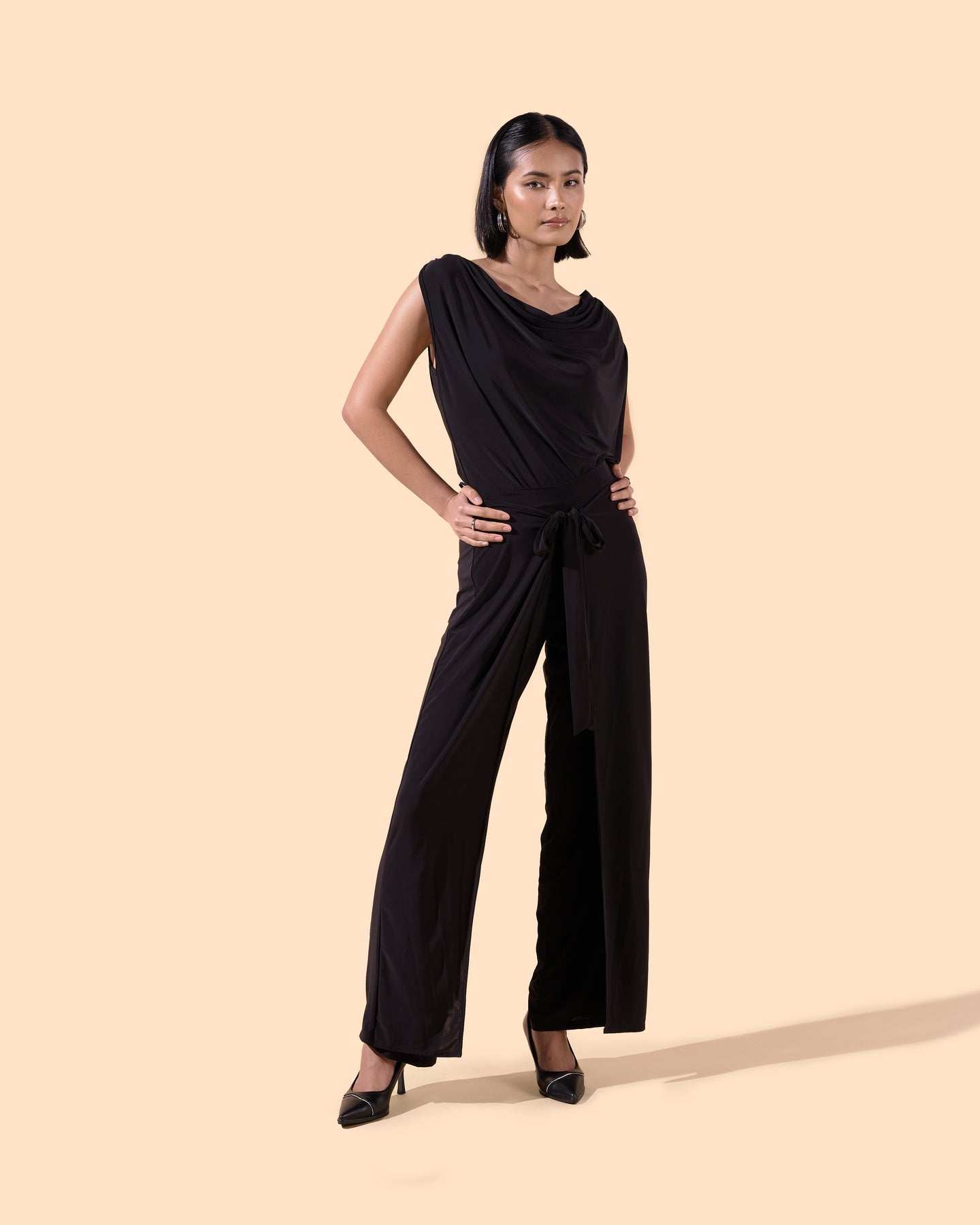Top col bénitier drapé sans manche couleur noir 