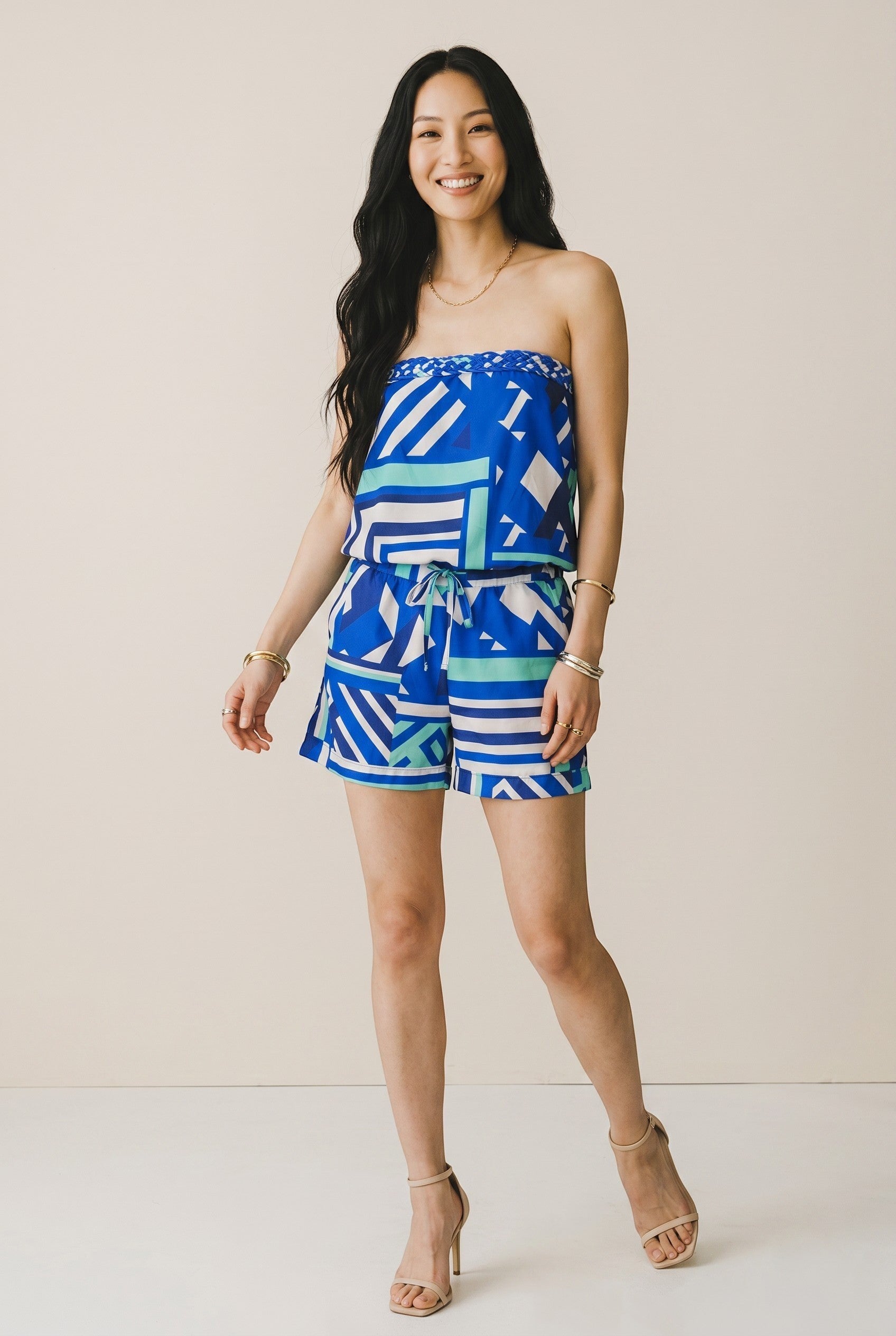 Combishort bustier fluide Callidora d'Osanna Creazione, bleu et blanc à motif géométrique, taille marquée, poches latérales.